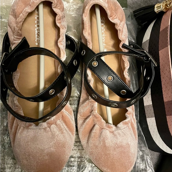 “Shoedazzle” Jazmeen Ballerina 🩰 Shoes Round Toe Buckle Ankle Wraparound Strap. - Picture 4 of 6